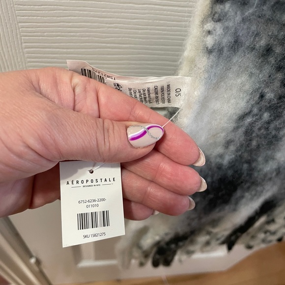 NWT/ Free with min purchase $40 Aeropostal Super Soft winter Scarf - Picture 2 of 5